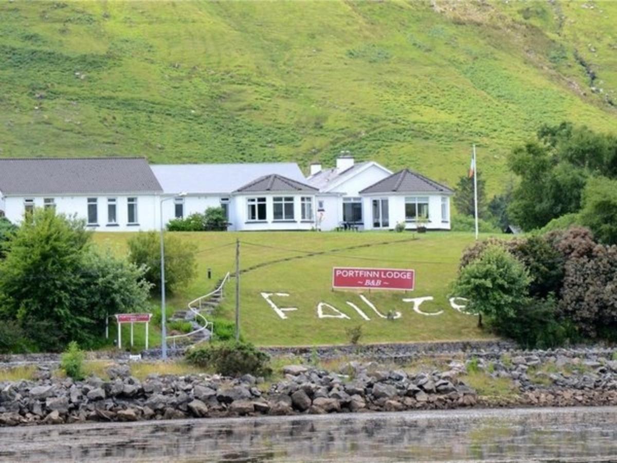Portfinn Lodge Leenaun Bagian luar foto