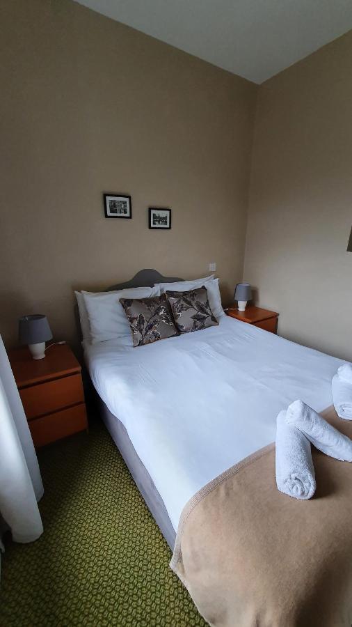 Portfinn Lodge Leenaun Bagian luar foto