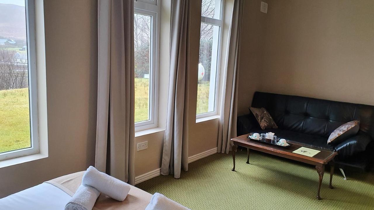 Portfinn Lodge Leenaun Bagian luar foto